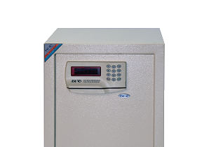 JSH Classic Series C-450 hotel safe with branded JSH badge